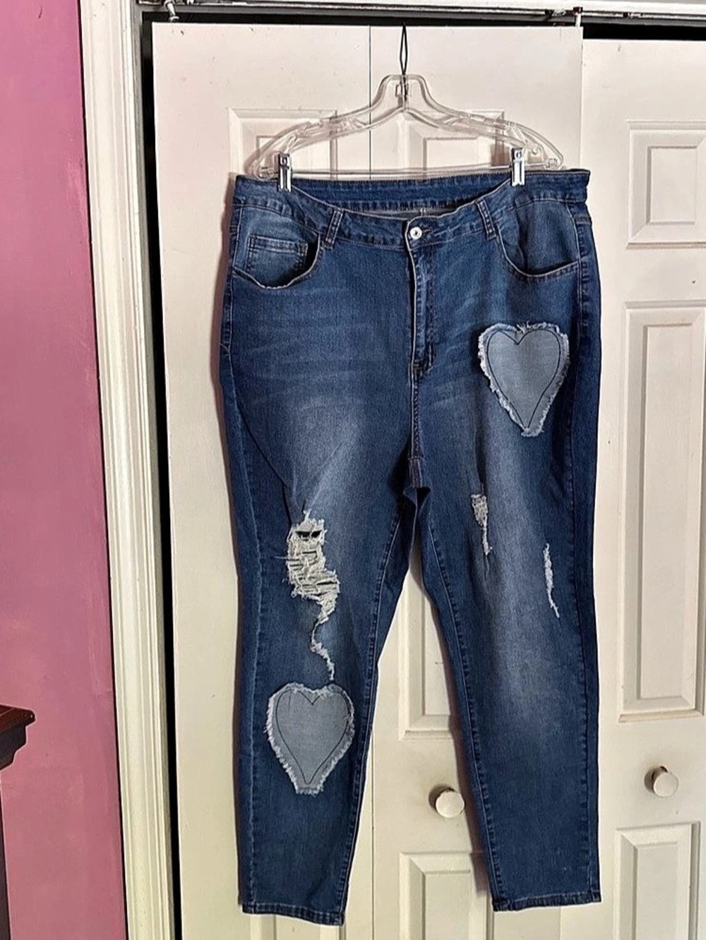 SHEIN Curve Distressed Skinny Jeans With Heart Patches in Blue Size 4XL